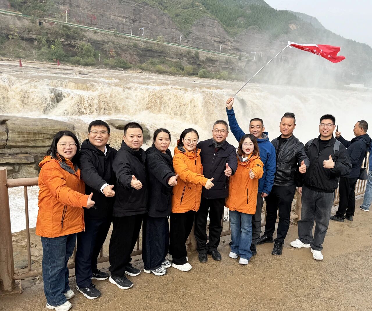 1761552256330581.jpg 微信图片_2025-10-27_160400_366.jpg